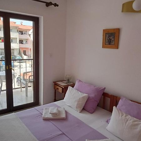 "Sunny" - Studio Apartment بولا المظهر الخارجي الصورة